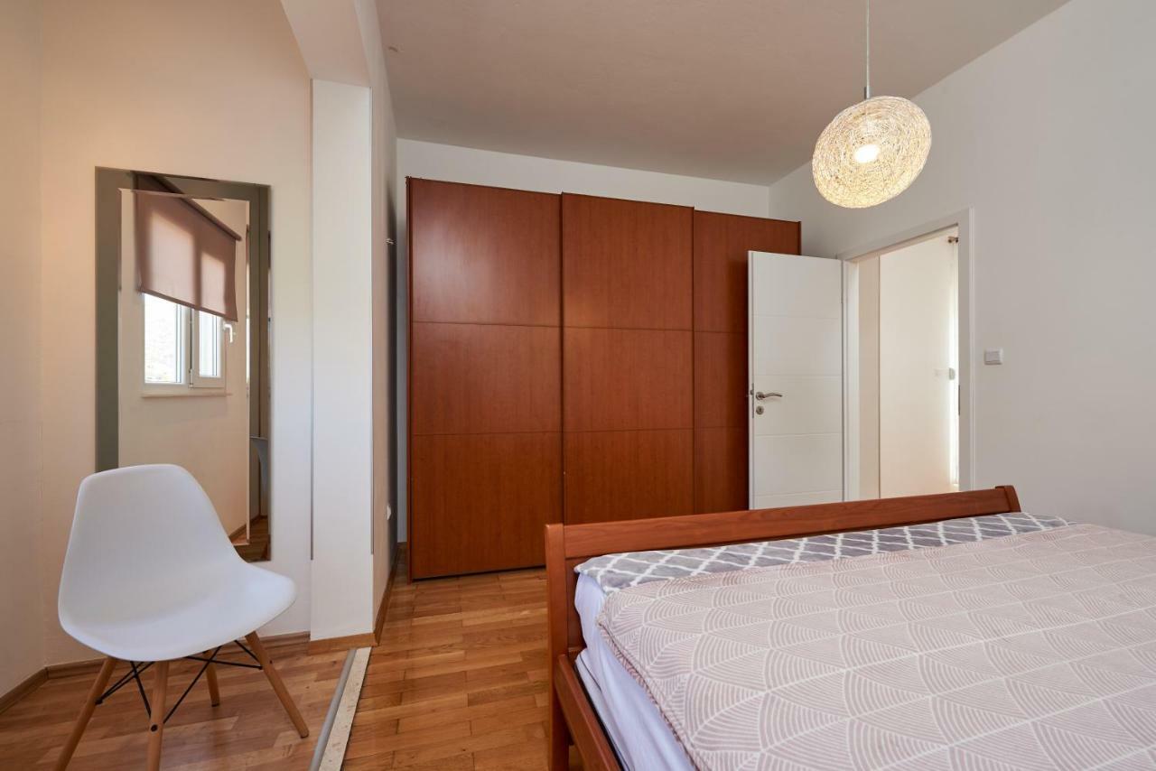 Apartmani Sara I Klara Trogir Ngoại thất bức ảnh