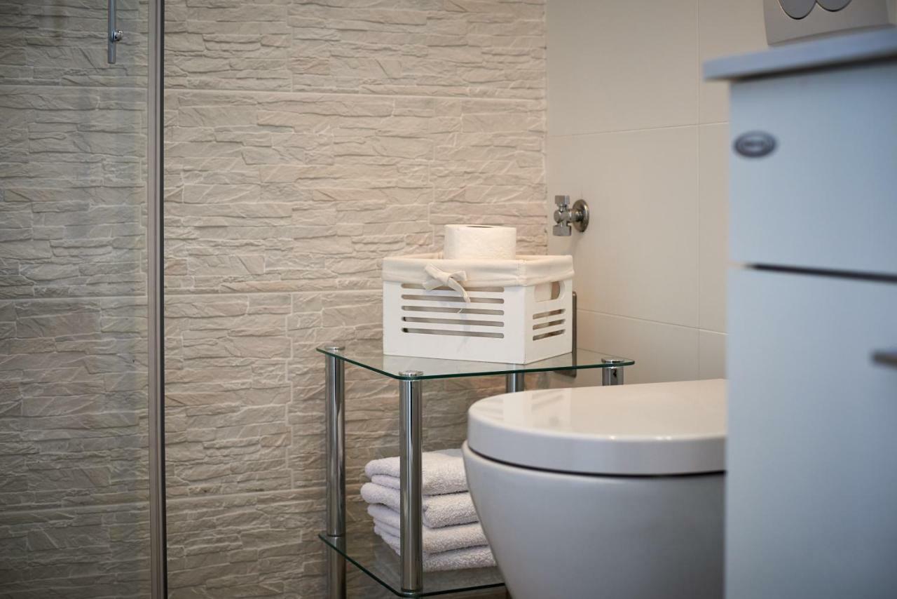 Apartmani Sara I Klara Trogir Ngoại thất bức ảnh